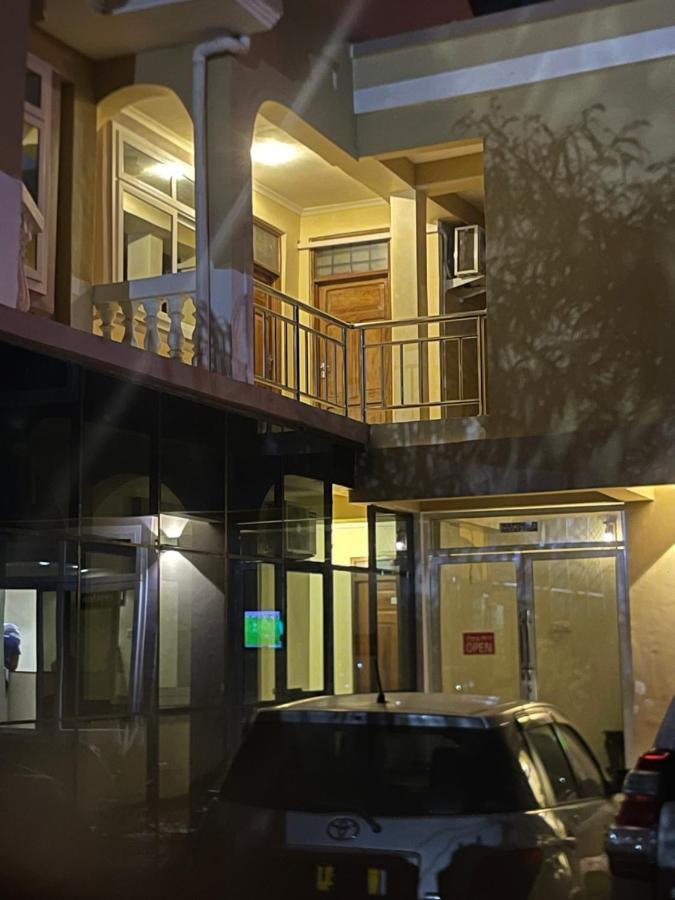 Moments Park Motel دار السلام المظهر الخارجي الصورة